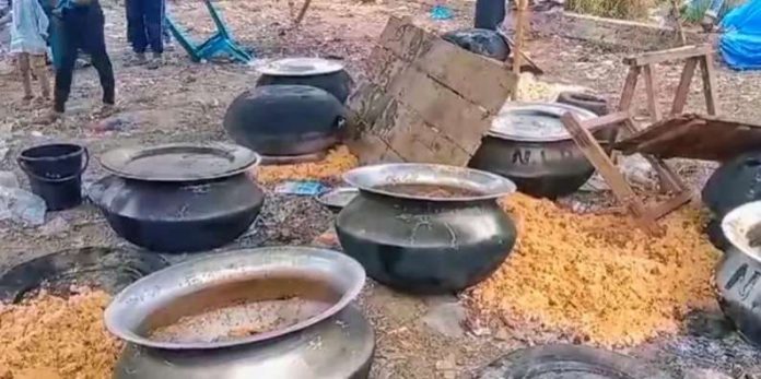 দাওয়াত না দেওয়ায় যুবদলের ইফতার মাহফিলে বিএনপি নেতার হামলা-ভাঙচুর