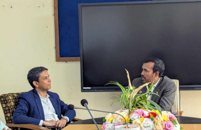যবিপ্রবি উপাচার্যের সাথে রাবিপ্রবি উপাচার্যের মতবিনিময়
