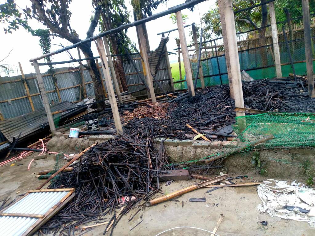 বাবা মোটরসাইকেল কিনে না দেওয়ায় বাড়িতে পুত্রের আগুন