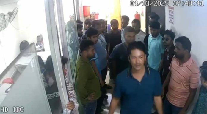 ডাক্তারকে মারধর করে ২০ লাখ টাকা চাঁদা দাবির অভিযোগ জবি ছাত্রদল আহ্বায়কের বিরুদ্ধে