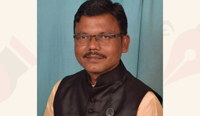 নীলফামারীতে আত্মগোপনে থাকা আওয়ামীলীগ নেতা গ্রেফতার